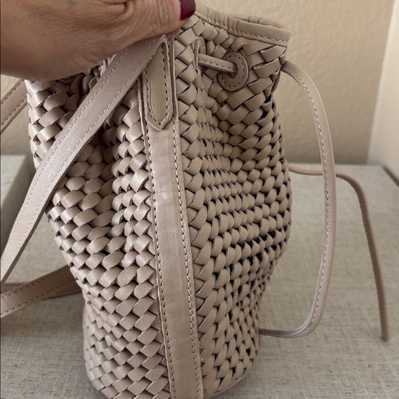 Bembien woven bucket bag - Picture 3 of 4